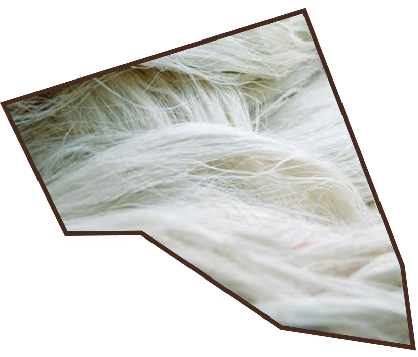 Stock de matériaux industriels revalorisés / métal et composites pour création de mobilier